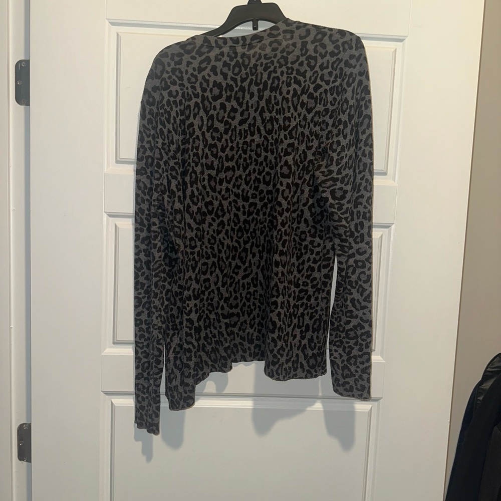 Amazon Essentials Gray Leopard Cardigan - Picture 3 of 4